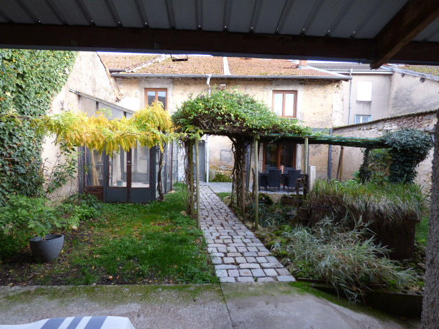 Maison - 266 m² - 7 pièces