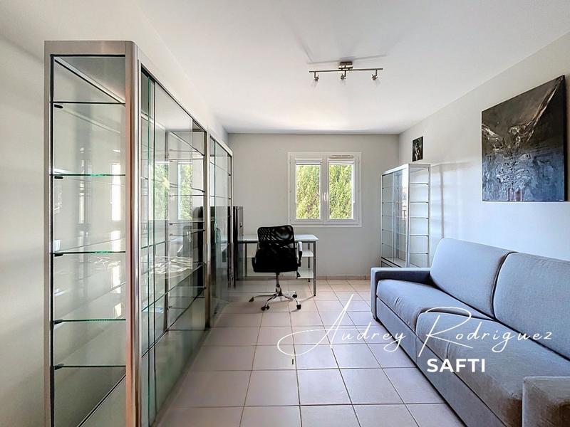 Villa - 210 m² - 8 pièces