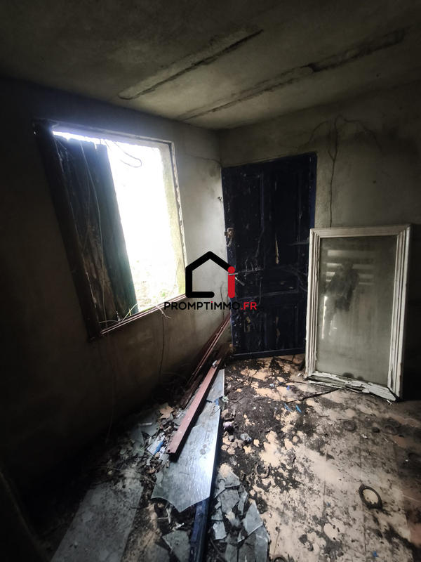 Terrain de loisirs - 2 110 m²