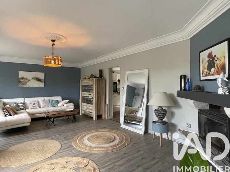 Maison - 216 m² - 8 pièces