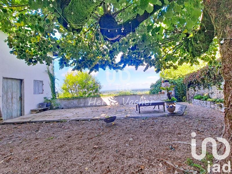 Maison - 212 m² - 7 pièces