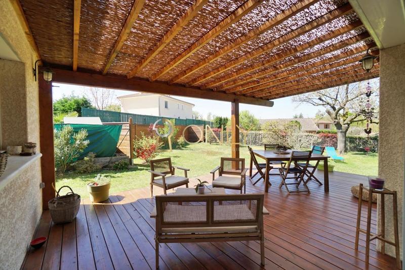 Maison - 228 m² - 6 pièces