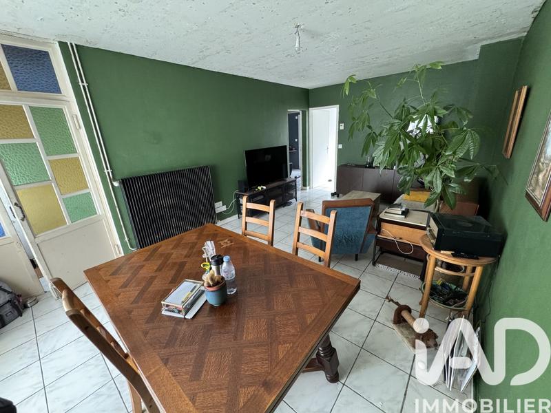 Maison - 98 m² - 5 pièces