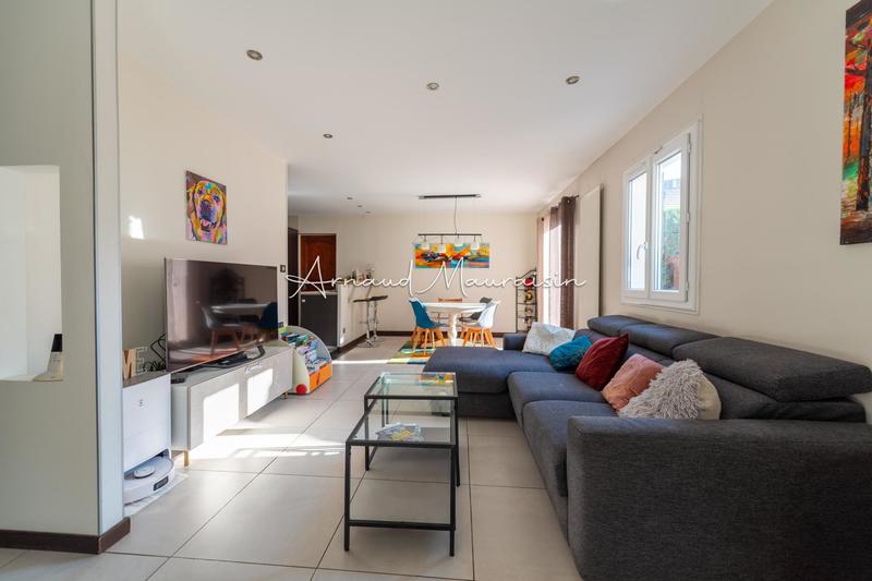 Maison - 111 m² - 4 pièces