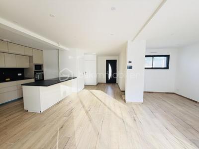 Maison - 149 m² - 7 pièces