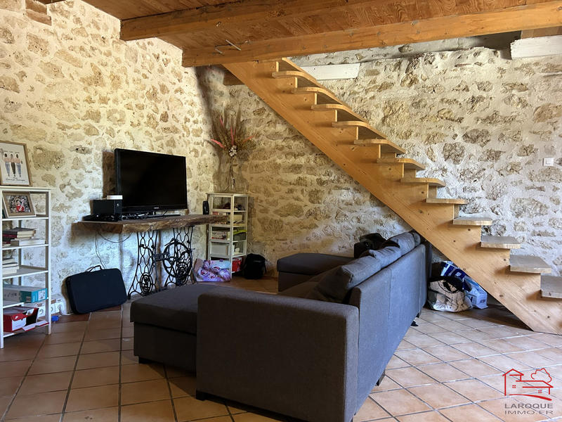 Maison - 255 m² - 7 pièces