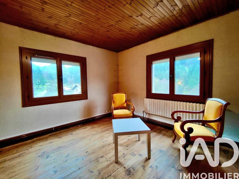 Maison - 231 m² - 11 pièces