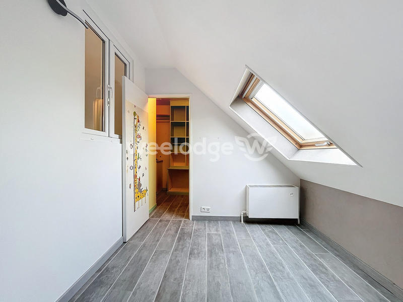Maison - 145 m² - 7 pièces