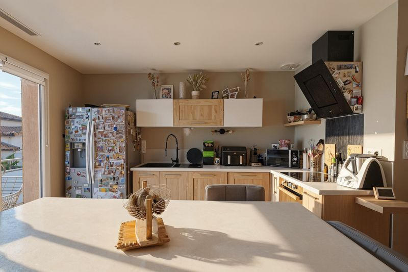 Appartement - 80 m² - 3 pièces