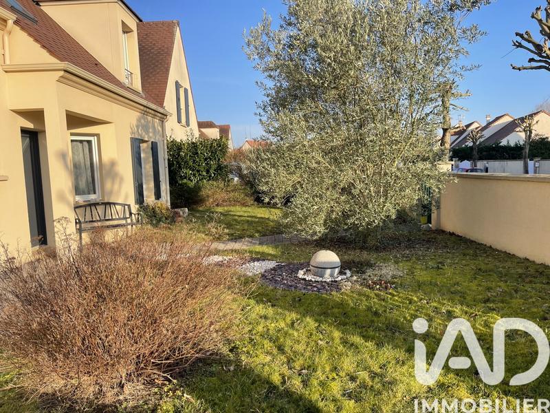 Maison - 158 m² - 8 pièces