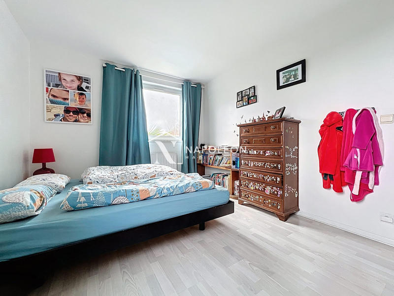 Maison - 200 m² - 6 pièces