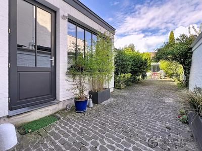 Maison - 163 m² - 8 pièces