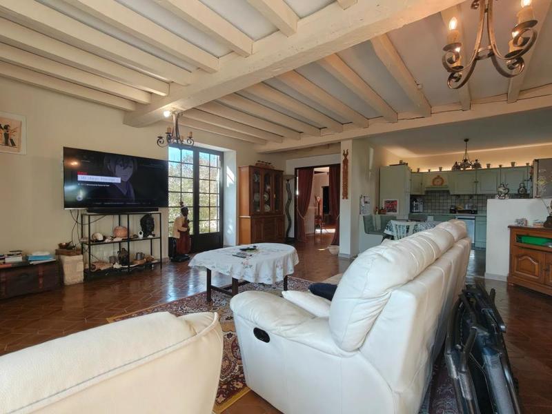 Maison - 218 m² - 6 pièces