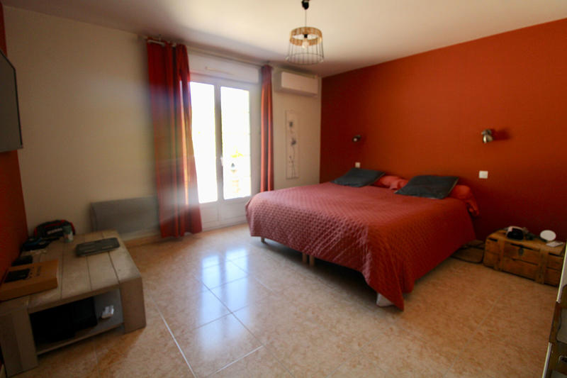 Maison - 210 m² - 7 pièces