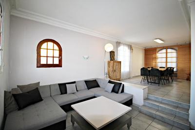 Maison - 142 m² - 5 pièces
