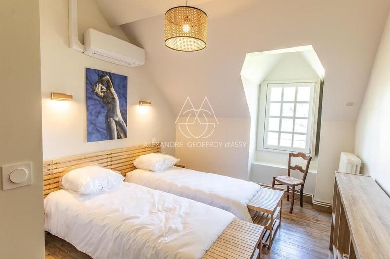 Château - 1 500 m² - 30 pièces