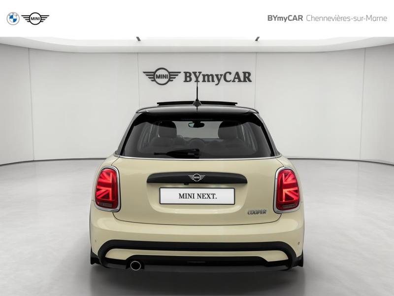 Mini 5 portes Hatch F55 Lci II Cooper 136 ch Dkg7 Edition Premium Plus