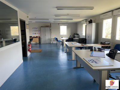 Local d'activités - 380 m²