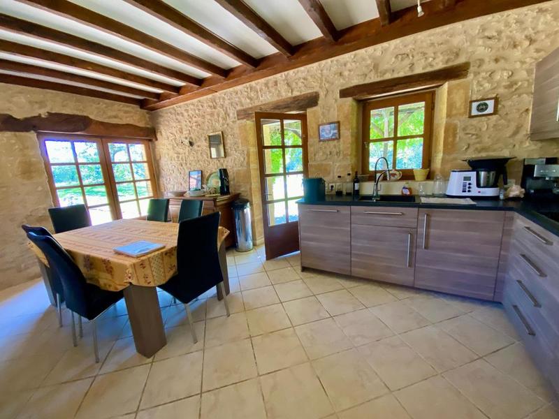 Propriété - 105 m² - 4 pièces