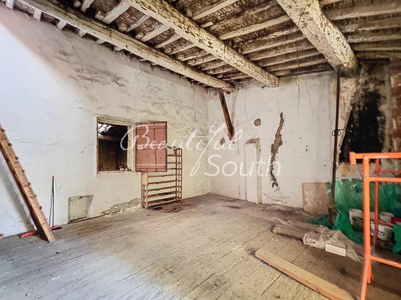 Maison de village - 250 m² - 5 pièces