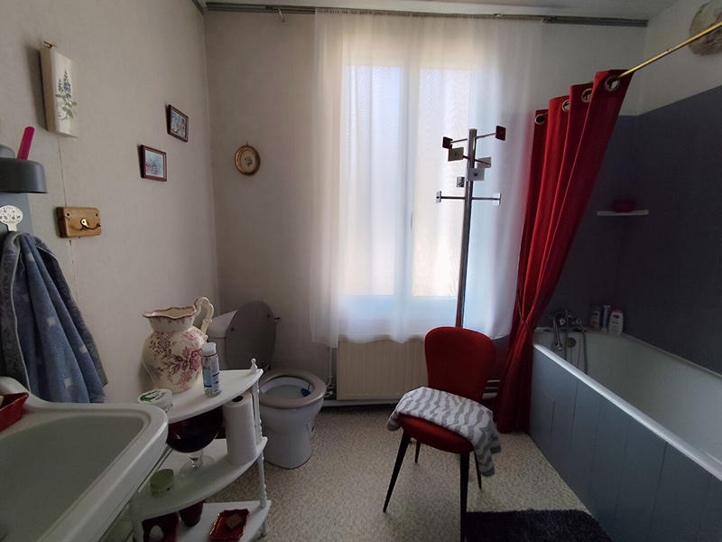 Maison - 111 m² - 4 pièces