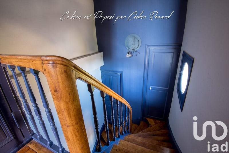 Maison - 225 m² - 10 pièces