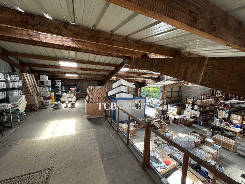 Local d'activités - 410 m²