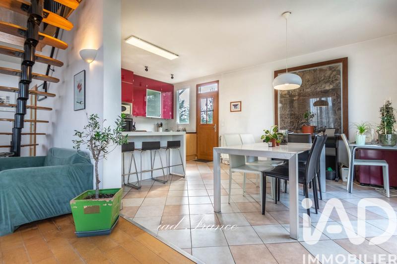Maison - 173 m² - 8 pièces