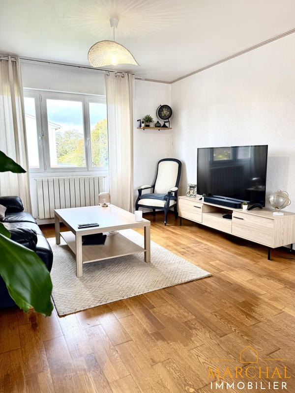 Maison traditionnelle - 83 m² - 4 pièces