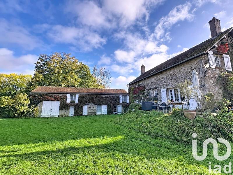 Maison - 230 m² - 6 pièces