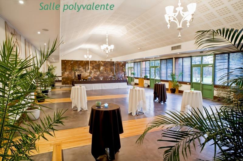 Local d'activité / Entrepôt - 1 051 m² - 12 pièces