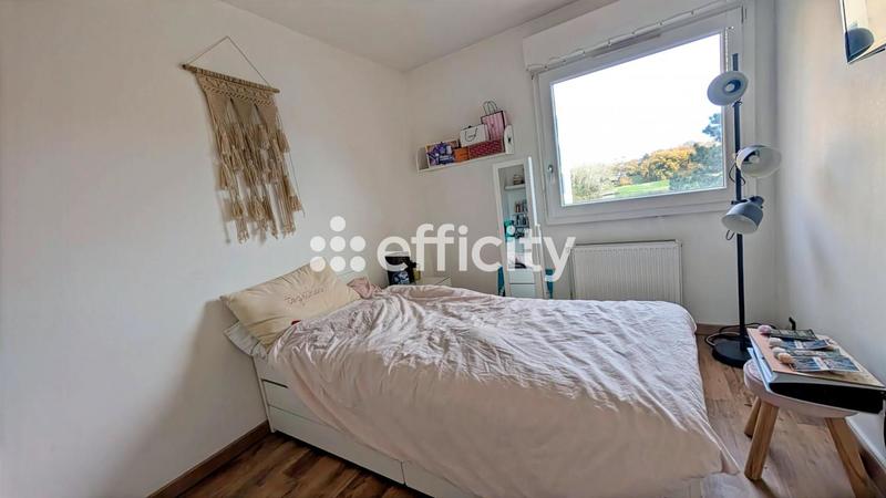 Appartement - 90 m² - 4 pièces