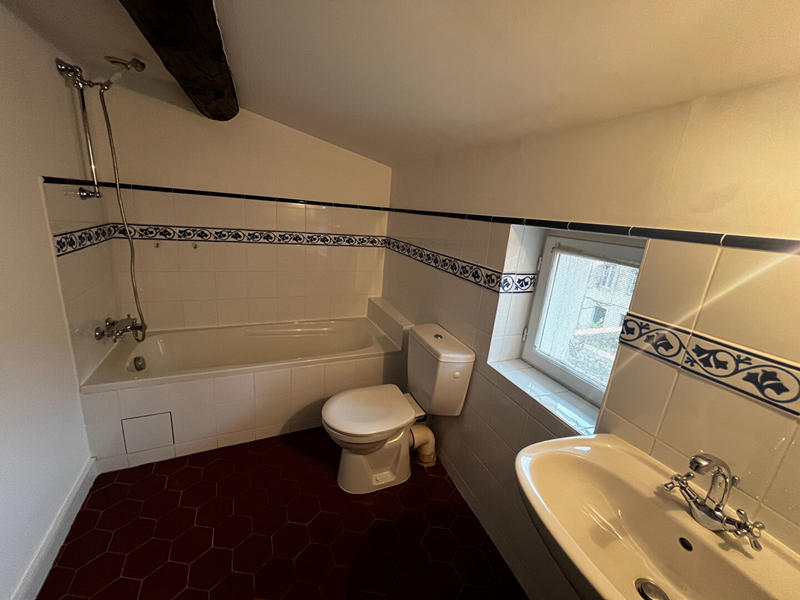 Appartement - 83 m² - 5 pièces