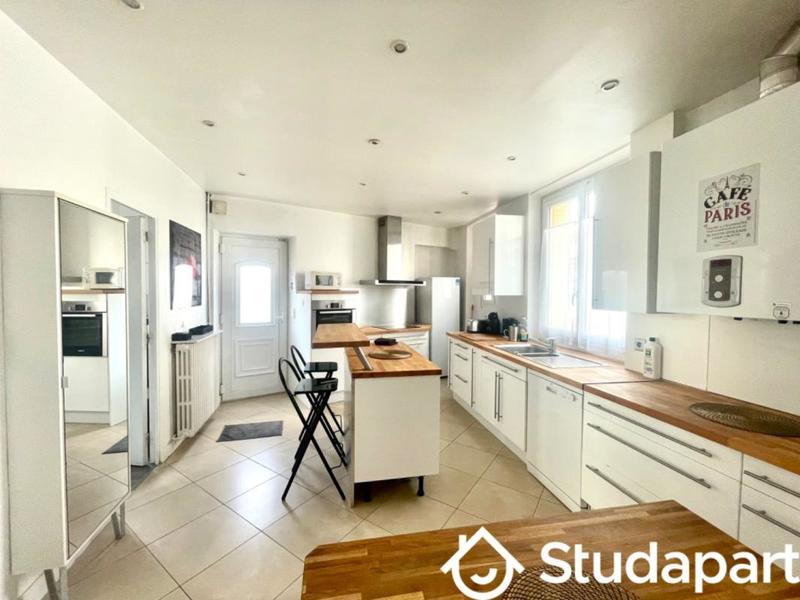 Chambre - 12 m² - 1 pièce