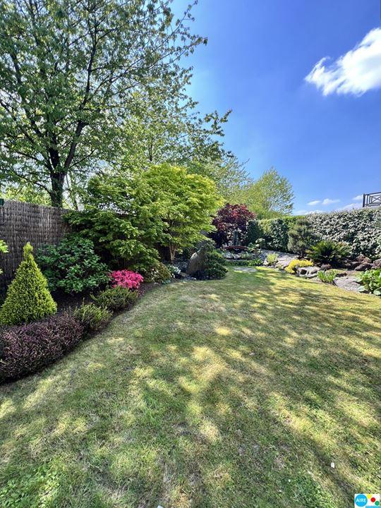 Maison - 246 m² - 8 pièces