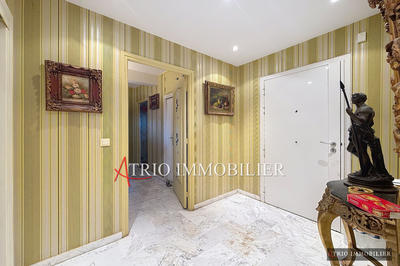 Appartement - 85 m² - 3 pièces