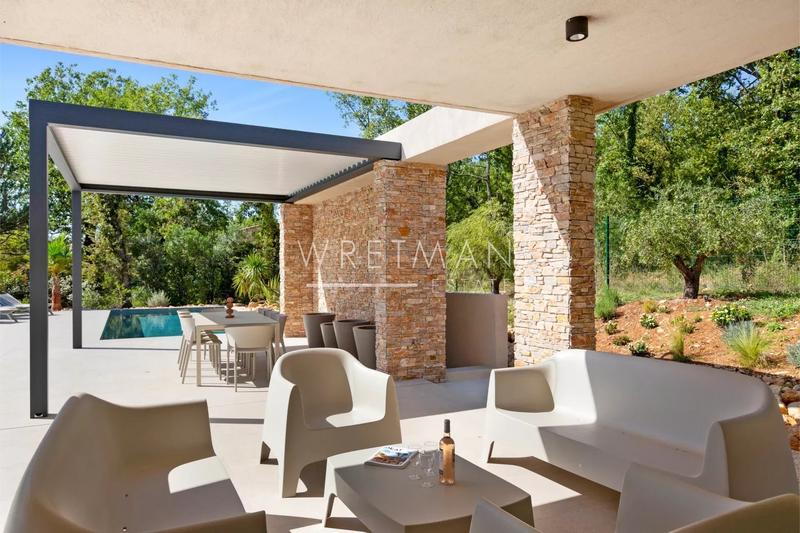 Villa - 240 m² - 5 pièces