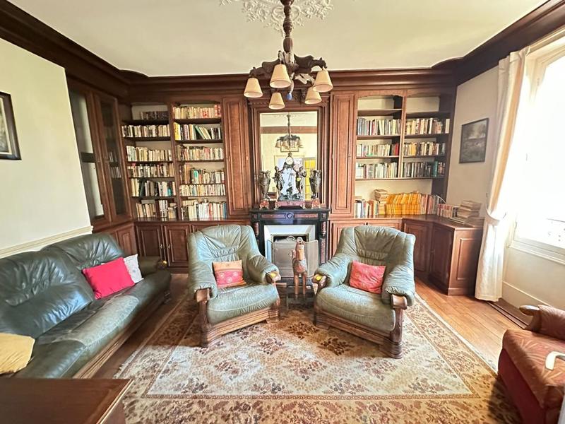 Maison ancienne - 308 m² - 11 pièces