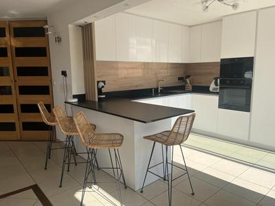 Maison - 142 m² - 7 pièces