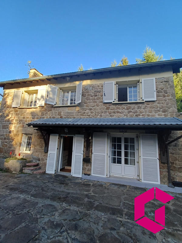 Maison - 106 m² - 5 pièces