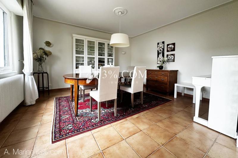 Demeure - 140 m² - 6 pièces