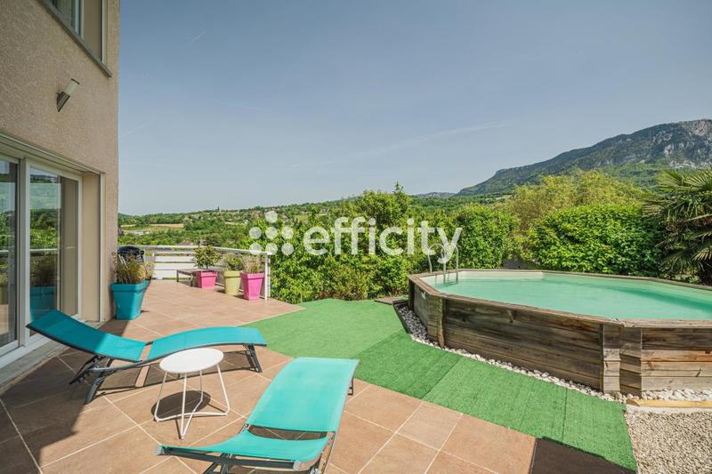 Maison - 169 m² - 6 pièces