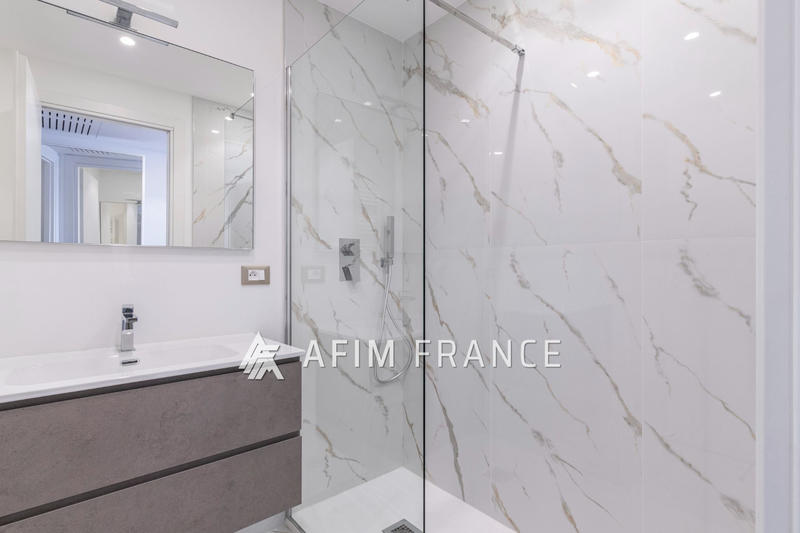 Appartement - 92 m² - 4 pièces