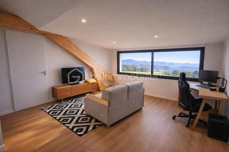 Maison - 190 m² - 7 pièces