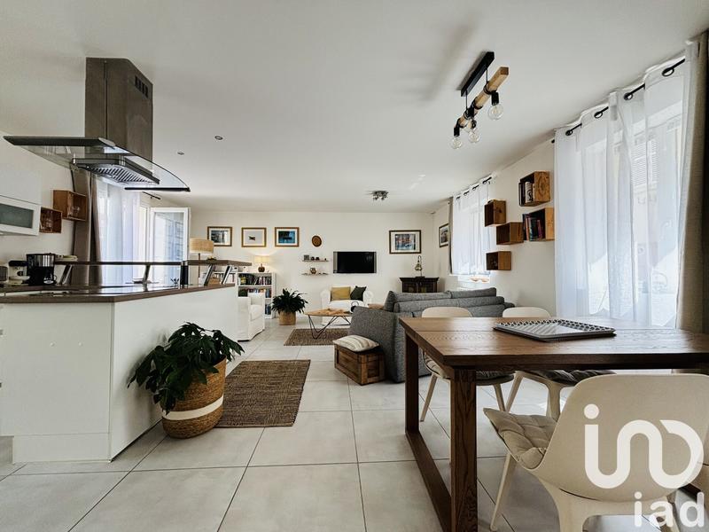 Maison - 98 m² - 5 pièces