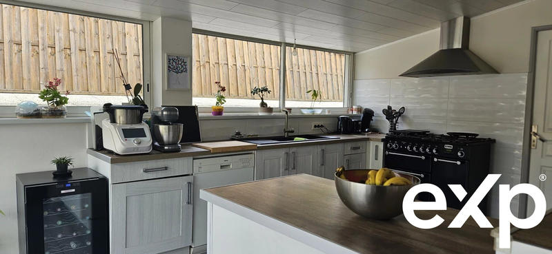 Maison - 167 m² - 7 pièces