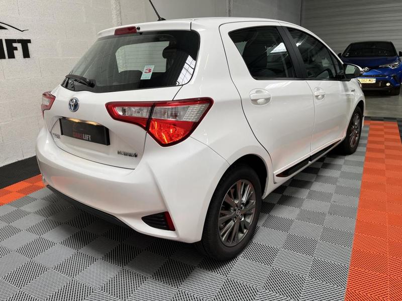 Toyota Yaris III Phase 3 1.5 VVTi Hybrid 100h E-Cvt 75 Ch Dynamic - Garantie Constructeur 05/2025