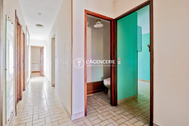 Maison - 92 m² - 4 pièces