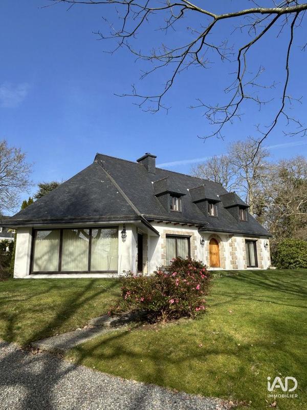 Maison - 195 m² - 5 pièces