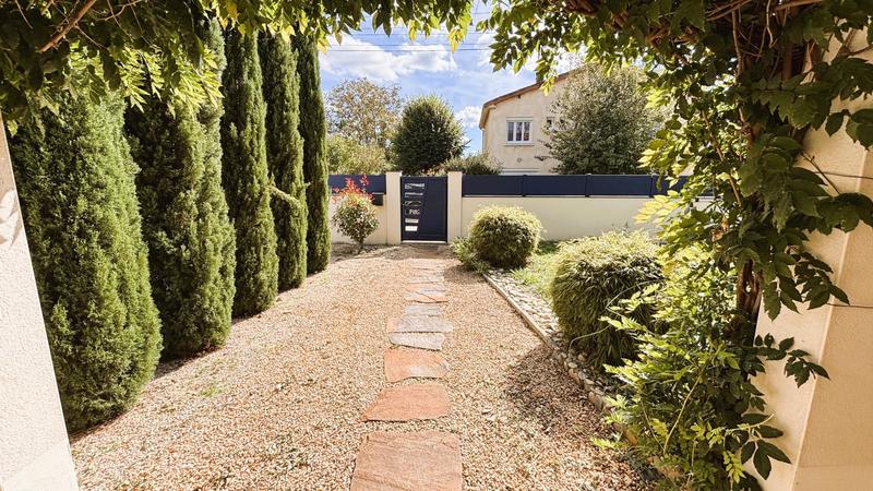 Maison - 170 m² - 6 pièces